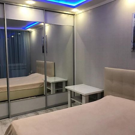 Luxe Apartment On Drahomanova Kiev Exteriör bild