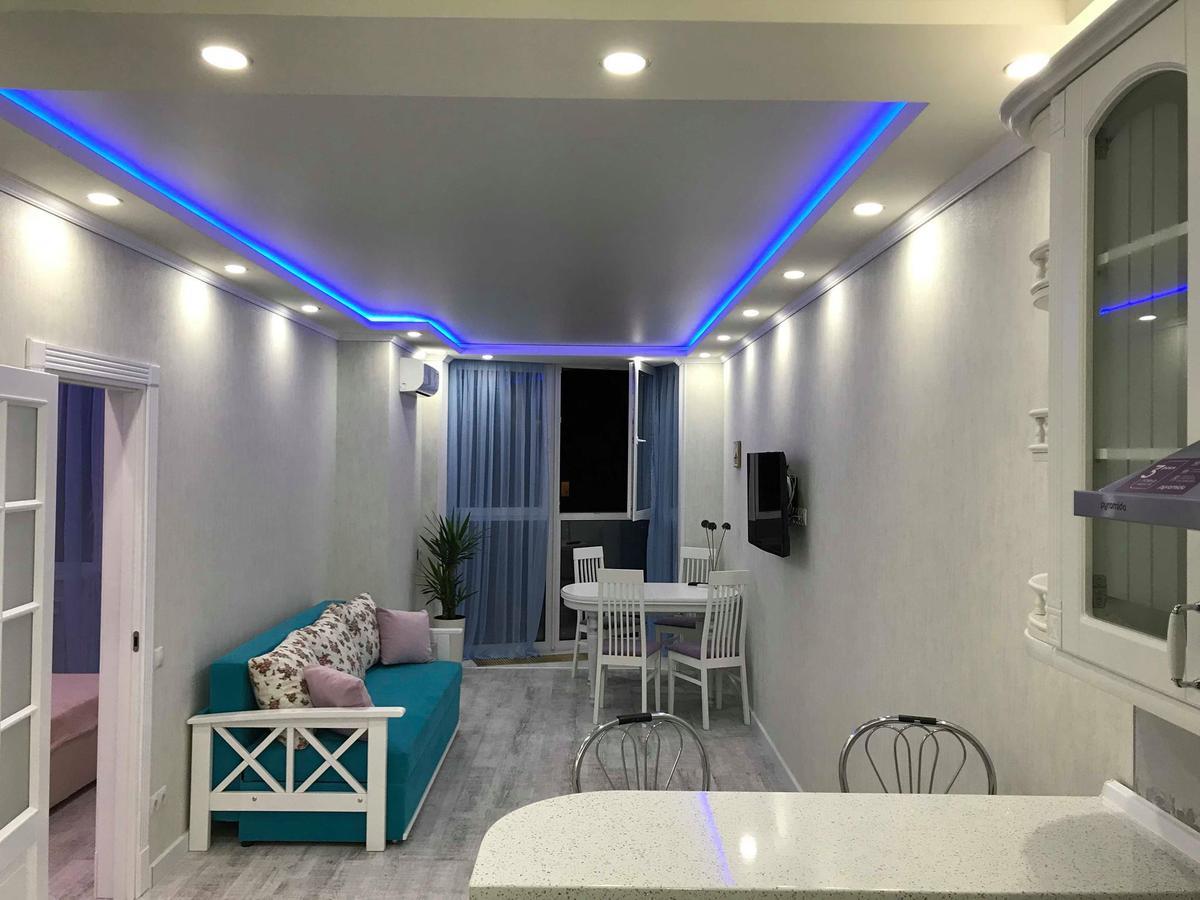 Luxe Apartment On Drahomanova Kiev Exteriör bild